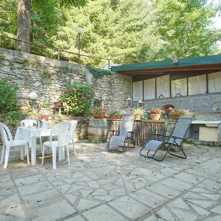 Stunning In Ne With Kitchen Сasa de vacaciones Ne