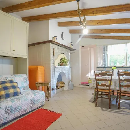 Сasa de vacaciones Stunning In Ne With Kitchen Ne